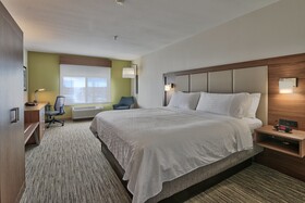 Holiday Inn Express & Suites Albuquerque Historic Old Town