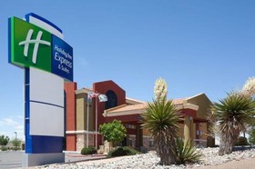 Holiday Inn Express Hotel & Suites Albuquerque - North Balloon Fiesta Park