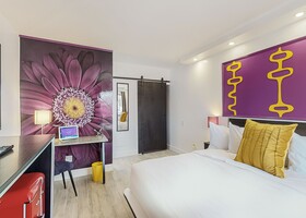 Hotel Zazz