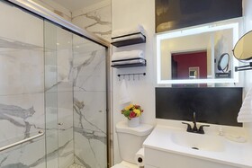 Hotel Zazz