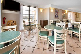 La Quinta Inn by Wyndham Albuquerque Airport