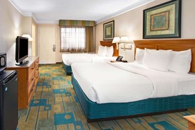 La Quinta Inn by Wyndham Albuquerque Airport