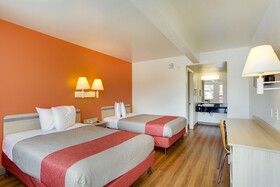 Motel 6 Albuquerque - Carlisle