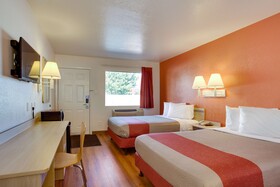 Motel 6 Albuquerque - Carlisle