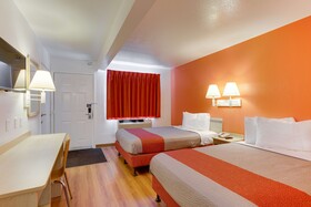 Motel 6 Albuquerque - Carlisle