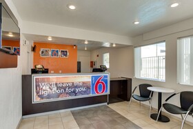 Motel 6 Albuquerque - Carlisle