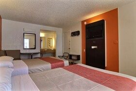Motel 6 Albuquerque - Coors Road