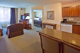 Staybridge Suites Albuquerque - Airport