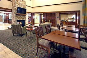 Staybridge Suites Albuquerque - Airport