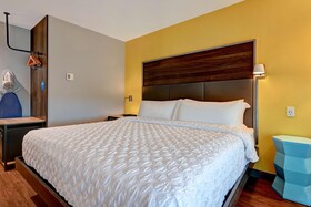 Tru by Hilton Albuquerque North I-25