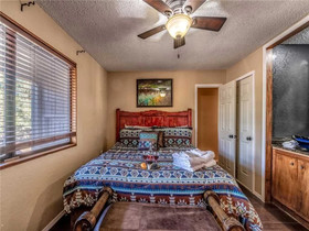 Naylor Mountain Retreat