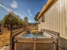 Naylor Mountain Retreat