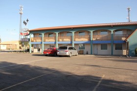 La Hacienda Inn