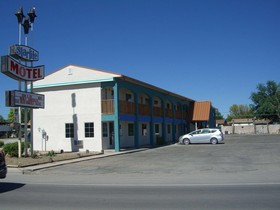 La Hacienda Inn