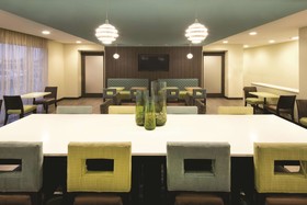 La Quinta Inn & Suites by Wyndham Artesia