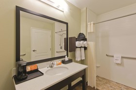 La Quinta Inn & Suites by Wyndham Artesia