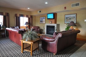 Legacy Inn & Suites Artesia