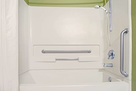 Super 8 by Wyndham Belen NM