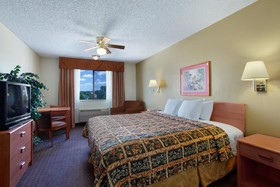 Days Inn by Wyndham Bernalillo