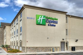 Holiday Inn Express Hotel & Suites Carlsbad