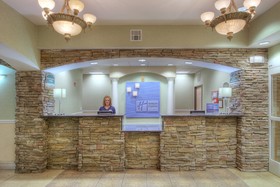 Holiday Inn Express Hotel & Suites Carlsbad