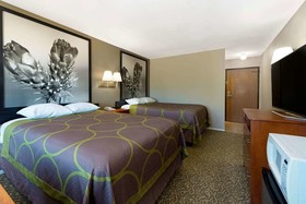 Super 8 by Wyndham Clayton