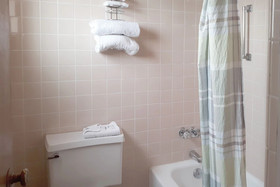 Hotel Kings at Clovis by OYO Rooms