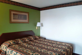 Hotel Kings at Clovis by OYO Rooms