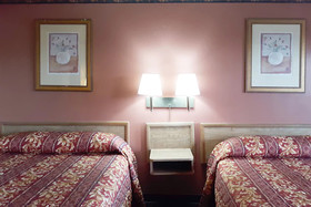 Hotel Kings at Clovis by OYO Rooms