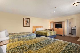 Travelodge by Wyndham Clovis