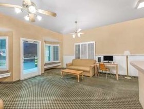 Days Inn by Wyndham Deming