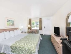 Days Inn by Wyndham Deming