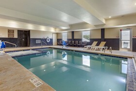 Comfort Inn & Suites