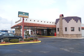 Brentwood Inn & Garden