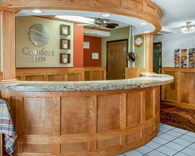 Quality Inn & Suites Farmington
