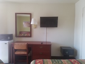 Farmington Inn