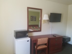 Farmington Inn