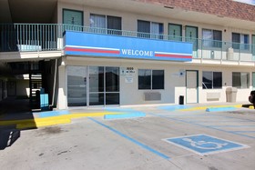 Motel 6 Farmington