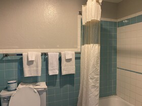 Travelodge by Wyndham Farmington Hwy 64