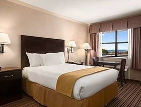 Days Inn by Wyndham Grants