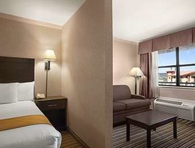 Days Inn by Wyndham Grants