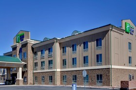 Holiday Inn Express Hotel & Suites Grants - Milan