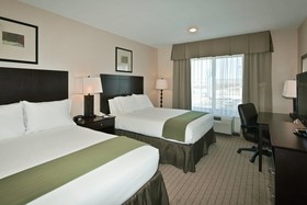 Holiday Inn Express Hotel & Suites Grants - Milan