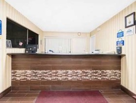 Days Inn by Wyndham Hobbs