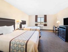 Days Inn by Wyndham Hobbs