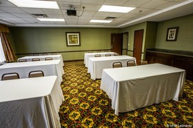 Sleep Inn & Suites