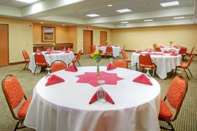 Holiday Inn Express & Suites Las Vegas