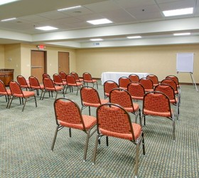 Holiday Inn Express & Suites Las Vegas