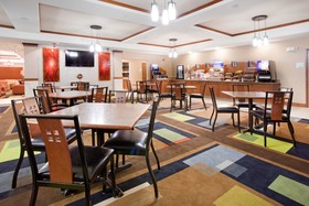 Holiday Inn Express & Suites Los Alamos Entrada Park