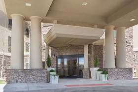 Holiday Inn Express & Suites Los Alamos Entrada Park